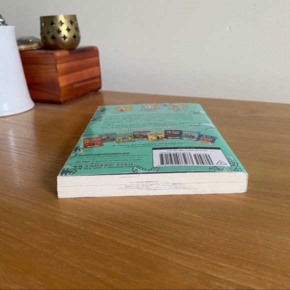 Treehouse Series: 26 Story Treehouse / Griffiths - Picture 7 of 13